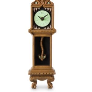 Haunted mansion clock glow in the dark. DisneyPark exclusive